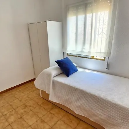 Apartment Centrico La Cova Para 8 Pax Con Plaza De Garaje